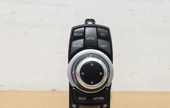 BMW 2 F46 Head unit multimedia control 19226310