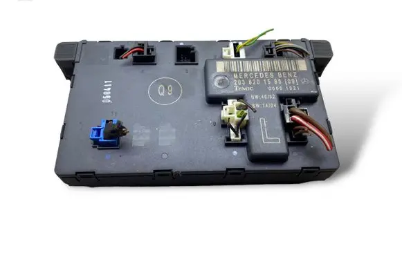 Mercedes-Benz C W203 Door control unit/module 2038201585 K5417