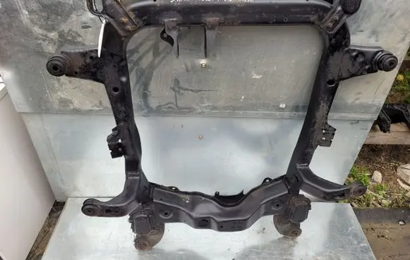 Opel Zafira B Front subframe