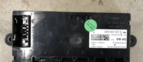 Volkswagen Tiguan Other control units/modules 3WA907007C 273502J00