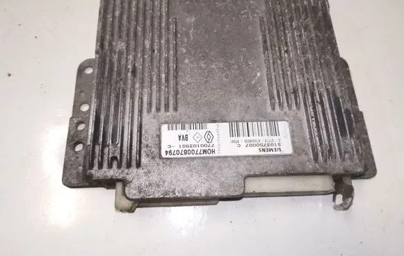 Renault Scenic I Engine control unit/module 7700870794 7700103981 S103750007C
