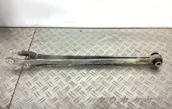 Rear control arm