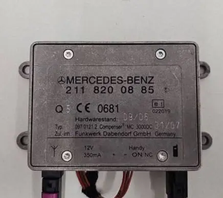 Mercedes-Benz E W211 Aerial antenna amplifier 09760300 332243