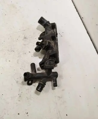 Renault Clio IV Thermostat housing 