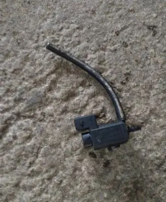 BMW 5 E60 E61 Turbo solenoid valve 1742712