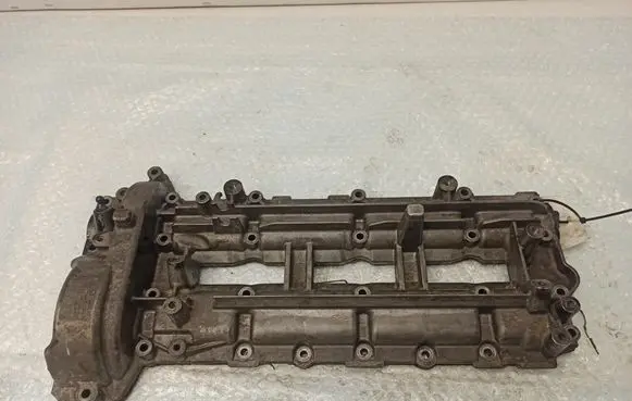 Mercedes-Benz E W212 Rocker cam cover A6420101230