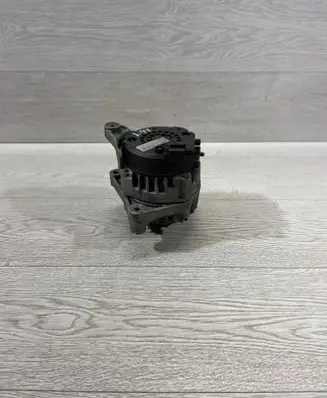 BMW 5 F10 F11 Generator/alternator 32439730 2421000 AU23000173