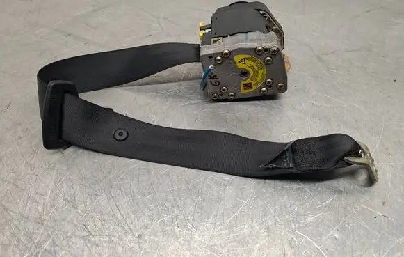 Audi A6 S6 C5 4B Rear seatbelt 4B9857805 00064577