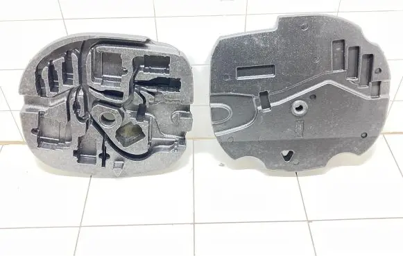 BMW 5 E60 E61 Tool box 9120060 9120194 52758211