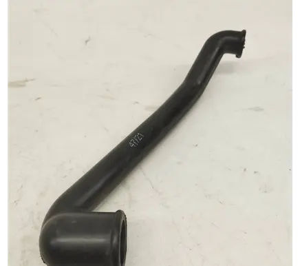 Mercedes-Benz S W126 Breather/breather pipe/hose 1170940982 A1170940982