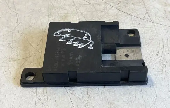 BMW X3 E83 Aerial antenna amplifier 692846100