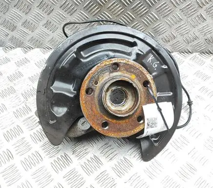 Mercedes-Benz CLA C117 X117 W117 Rear wheel hub A1763500500 A2464230120