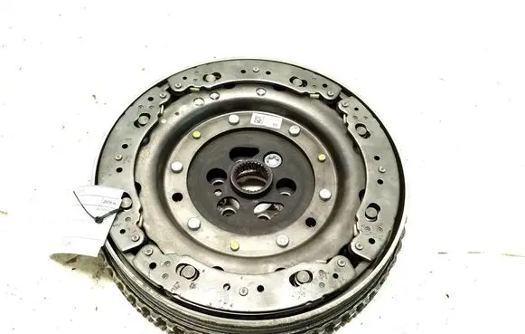Renault Kadjar Dual mass flywheel 123101804R