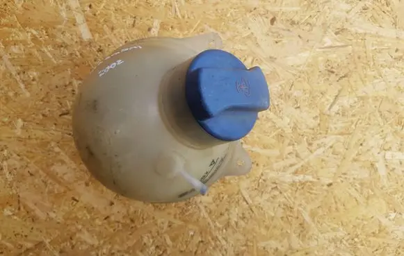 Seat Alhambra (Mk1) Coolant expansion tank/reservoir 7M3121407A