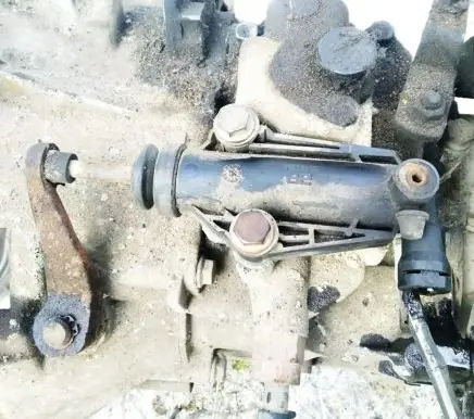 Renault Laguna I Clutch master cylinder 55183388