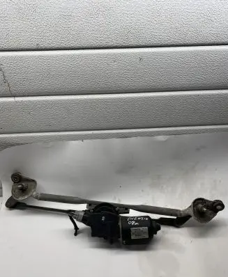Toyota Avensis T250 Wiper motor 8511005050