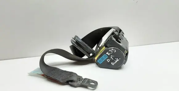BMW 5 E39 Front seatbelt 566172601 075602