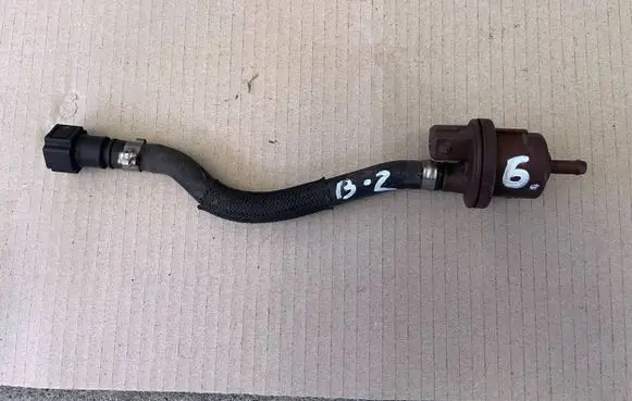 Peugeot 307 Valve vacuum 2580008B