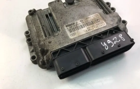 KIA Ceed Engine control unit/module ECU 391022A765 0281015238
