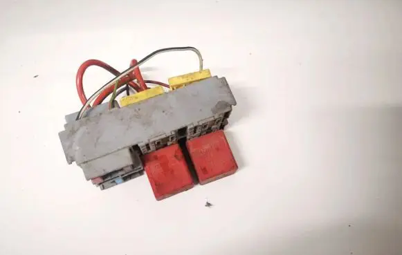 Fiat Stilo Fuse box set A727 46520422