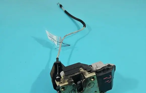 Peugeot 307 Front door lock IMPRK1598146