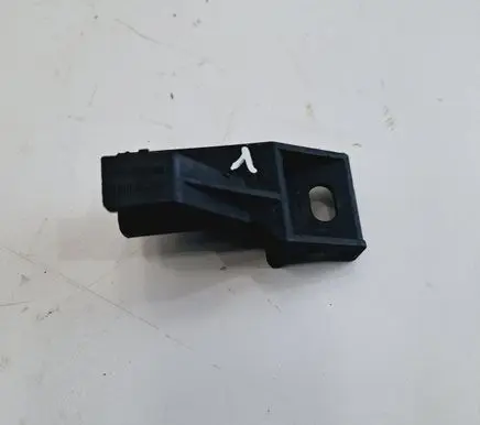 Mini One - Cooper R57 Radiator support slam panel bracket 2751341
