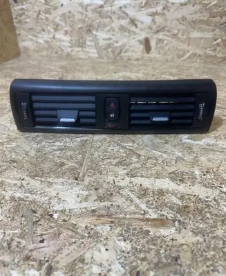 BMW 1 F20 F21 Dash center air vent grill 9207116 507892