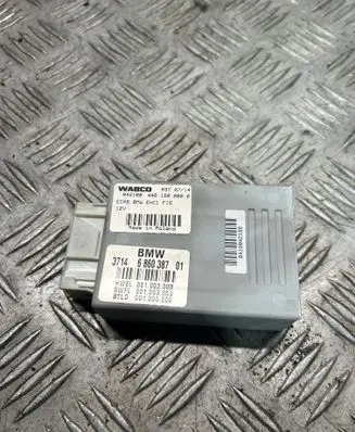 BMW X5 F15 Air suspension control unit module (rear) 6860387