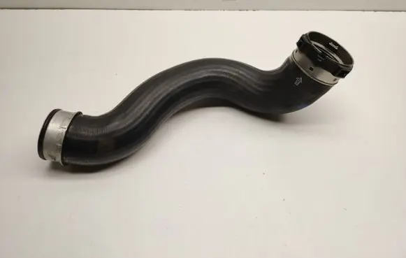 Mercedes-Benz E W212 Intercooler hose/pipe A2045280682