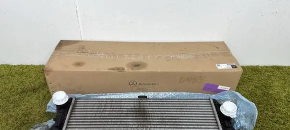 Mercedes-Benz Sprinter W906 Intercooler radiator A9065010201 9065010201