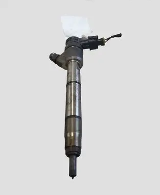 Hyundai i40 Fuel injector 0445110589