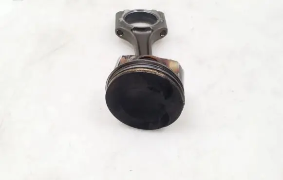 Audi A4 S4 B8 8K Piston with connecting rod
