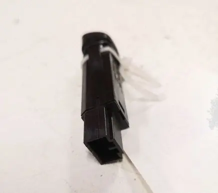 Volvo V40 Hazard light switch 9123682 13W423