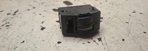 Headlight level height control switch