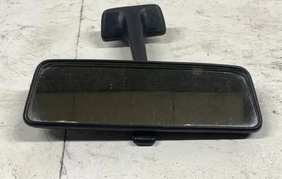 Volkswagen Golf II Rear view mirror (interior) E10110024