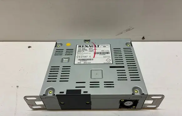 Renault Megane IV Radio/CD/DVD/GPS head unit 281157802R
