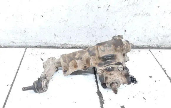 Mitsubishi Pajero Steering rack 120C09000