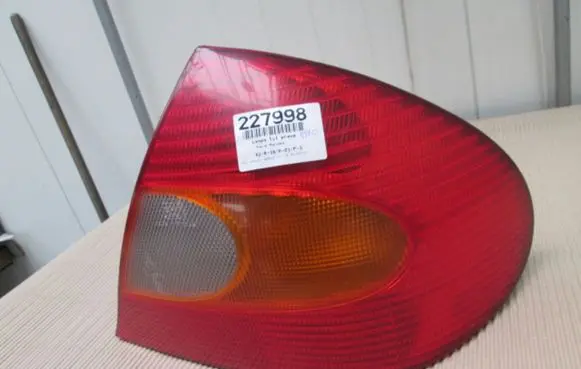 Ford Mondeo MK II Rear/tail lights