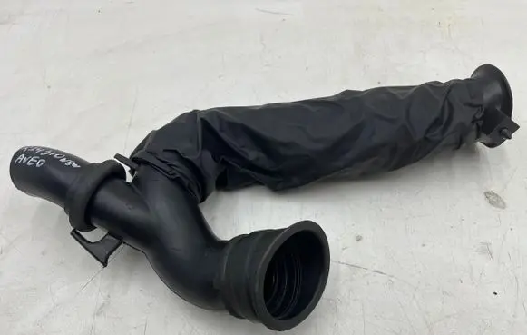 Chevrolet Aveo Air intake hose/pipe 96850902