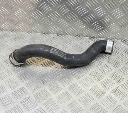 Mercedes-Benz C W204 Engine coolant pipe/hose A2045011582