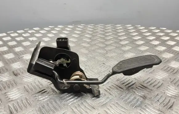 Toyota Corolla Verso AR10 Accelerator throttle pedal