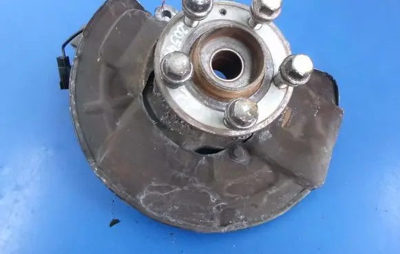 Volvo S60 Front wheel hub spindle knuckle
