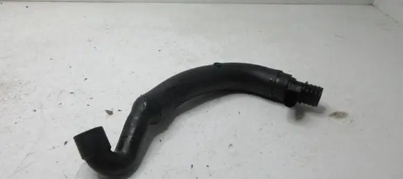 Mercedes-Benz E W211 Breather hose/pipe A6130160081