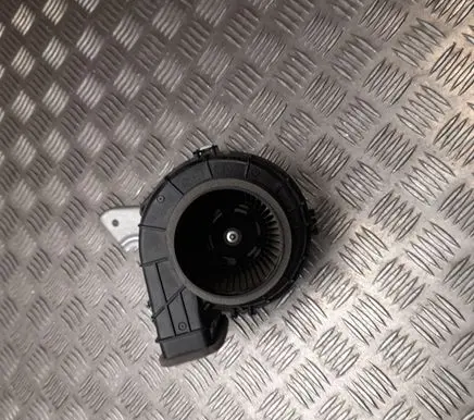 Toyota RAV 4 (XA50) Heater fan/blower G923033050