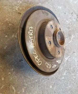 Opel Astra H Rear wheel hub