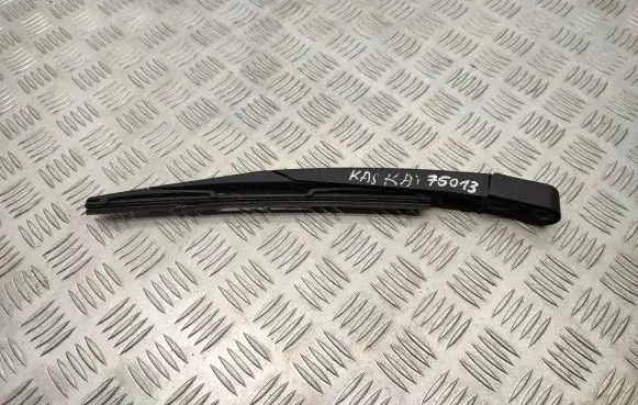 Nissan Qashqai Rear wiper blade arm