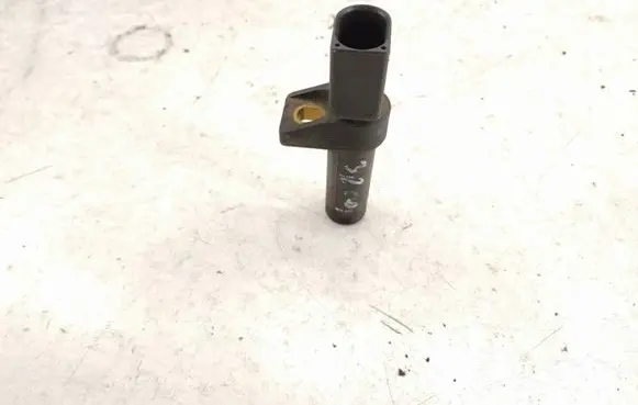 Mercedes-Benz E W211 Crankshaft position sensor A0031532828 0031532828
