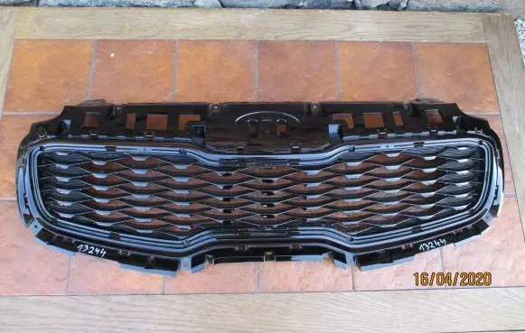 KIA Sportage Front bumper upper radiator grill 86352F1500