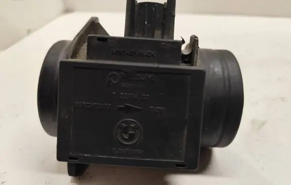 BMW 5 E39 Mass air flow meter 72218400