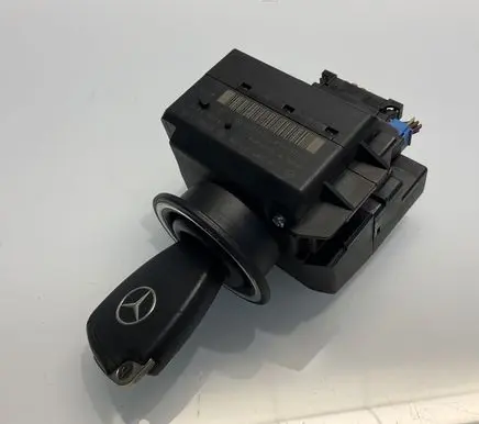 Mercedes-Benz CLK A209 C209 Ignition lock 2095451708 33002415 33002416